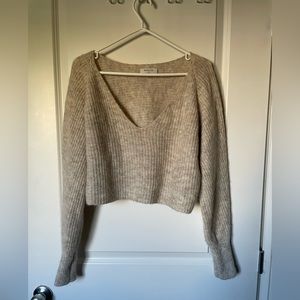 Babaton oatmeal  / cream coloured alpaca wool blend cropped deep v neck sweater.